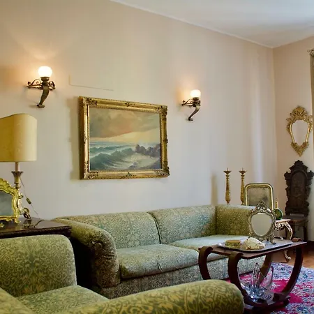 Twins Boutique Apartament *