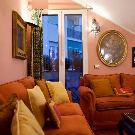 Apartment Twins Boutique *