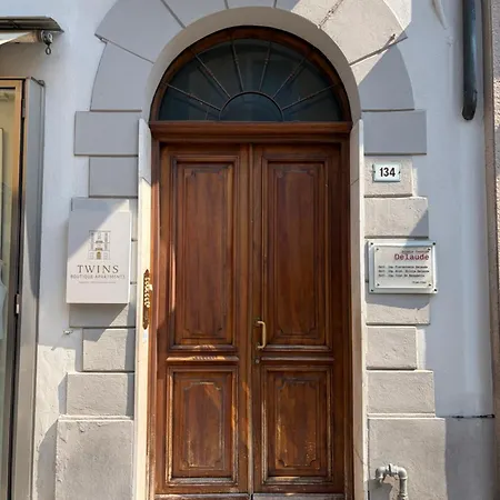 Apartment Twins Boutique *
