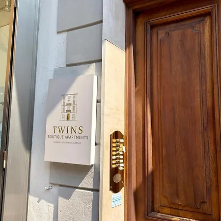 Twins Boutique Apartment *